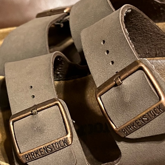 SOLD!! Sz 38 (7.5) ladies Birkenstock Arizona Sandals Mocha - Picture 5 of 13